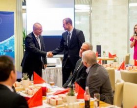 Ing. Jan Mládek, CSc., ministr průmyslu a obchodu ČR (15)